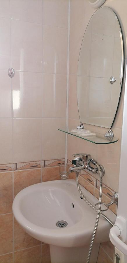 Ivet Guest House ออบซอร์ ภายนอก รูปภาพ